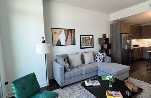 Midtown Apartment | Midtown High Rise