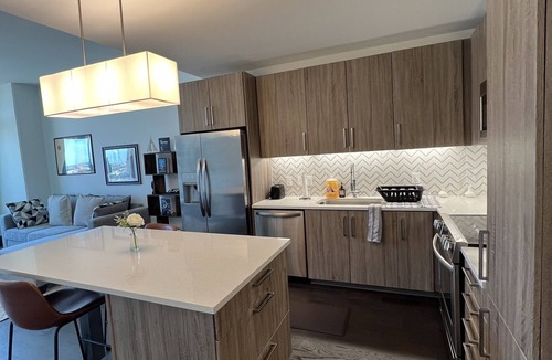Midtown Apartment | Midtown High Rise