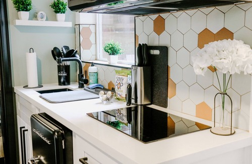 South Central Houston Apartment | Midtown Houston Studio, Fast Wifi, Late Check Out!