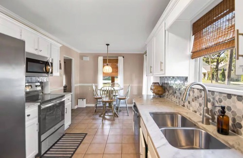 Hillcrest House | Midtown Little Rock | Walk to Dining + Hospitals