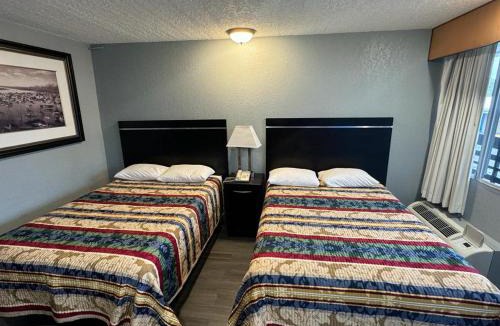 Englewood Hotel | Midtown Lodge