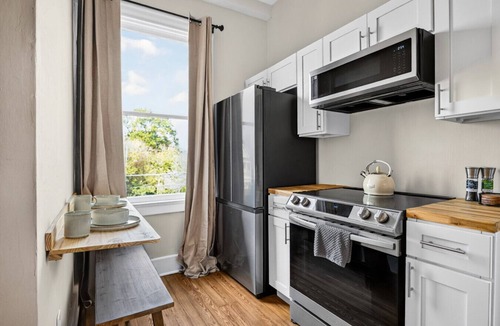 Macon Apartment | Midtown Macon Suite | Private Parking