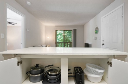 Loring Heights Apartment | Midtown Modern Sleep Easy
