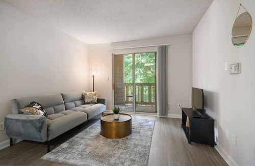 Loring Heights Apartment | Midtown Modern Sleep Easy