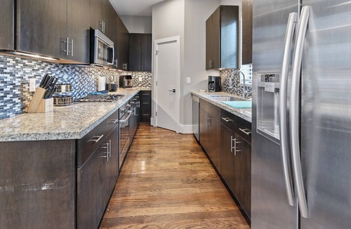 South Central Houston House | Midtown Palace - 2 mins From Downtown - Spacious