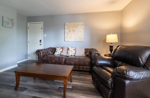 Hillcrest Apartment | Midtown Suites Long Term