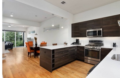 South Central Houston House | Midtown with a View!