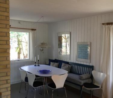 Ronne House | Midtvejshuset