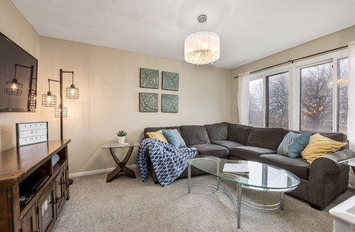 Midway House | Midway 4BR Home Great for Groups & Families
