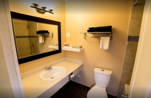 Brandon Hotel | Midway Motel