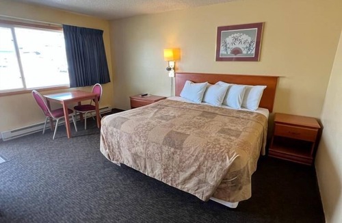 Viroqua Hotel | MIDWAY MOTEL
