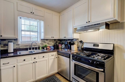 Midwest City House | Midwest City Retreat Minutes to Tinker & Downtown