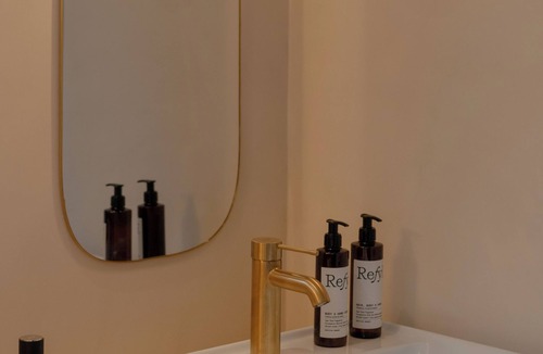 Perouges Hotel | MiHotel - Cité Médiévale de Pérouges