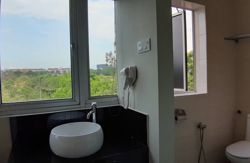 Taman Desa Tebrau Hotel | MIICO Hotel @ Mount Austin