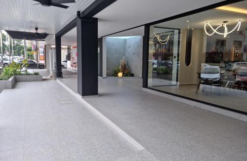 Bandar Baru Permas Jaya Hotel | Miico Hotel Permas Jaya