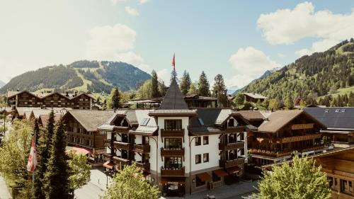 Zweisimmen Nr Gstaad Hotel | Miiro The Mansard