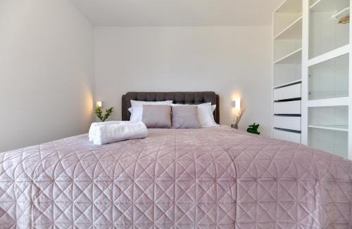 Kolan Apartment | Mijatović holidays Sunset Villa Mandre min 4 nights stay