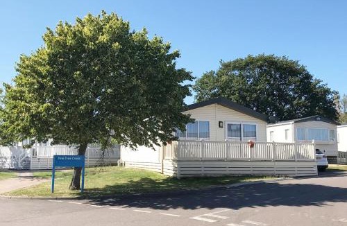 Clacton-on-Sea Apartment | Mikanda Lodge