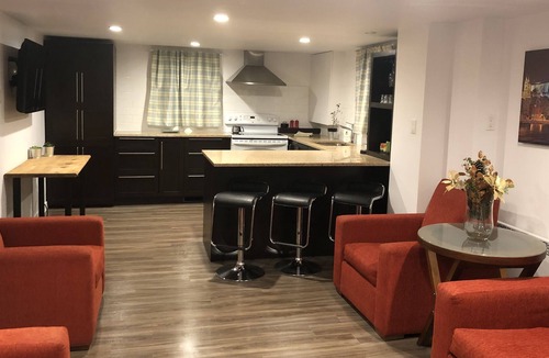 L'Ile-Bizard Apartment | Mikasa Apartment