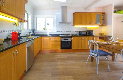 Sant Pere de Ribes Villa | Mikasi Hills by Hello Homes Sitges