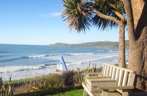Kaka Point House | Mike & Jenny's Kaka Point Accommodation