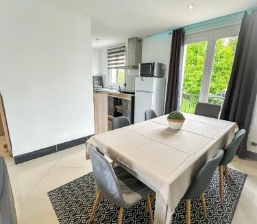 Amboise Apartment | MikeS Amboise