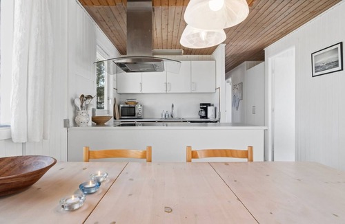 Pedersker House | "Mikkelina" - 700m from the sea by Interhome