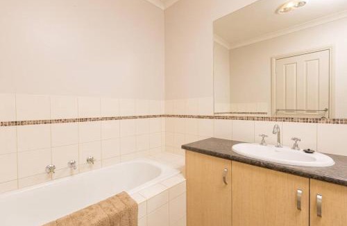 Mildura House | Mildura City Centre Escape 2