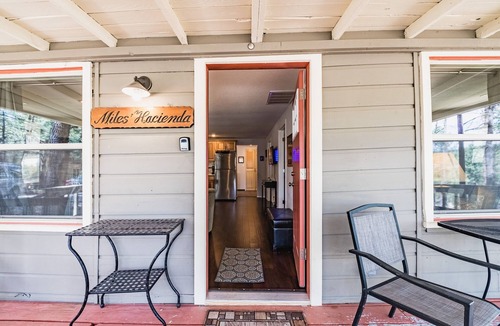 Ruidoso Cottage | Miles Hacienda | Walk to Town 2BR Hideaway