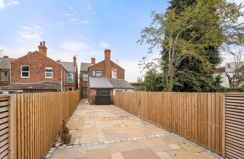 Boston House | Miles House