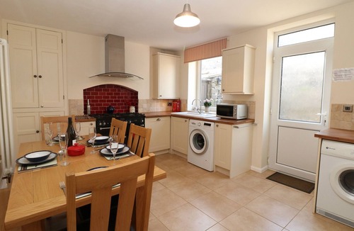 Tideswell Cottage | Milford House