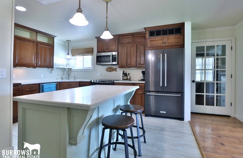 Milford House | Milford Lakeview Getaway