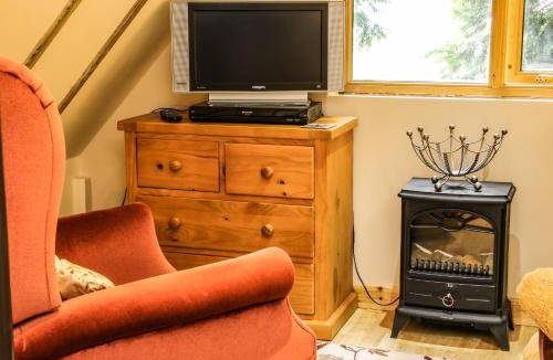 Munslow House | Milford Tree Tops