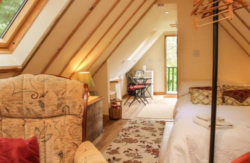 Munslow House | Milford Tree Tops