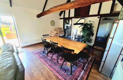 Ashford House | Milk Barn - Rustic farm stay