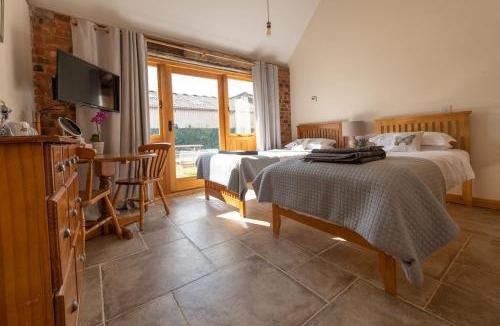 Bourton Bed & Breakfast | Mill Cottage - Ash Farm Cotswolds