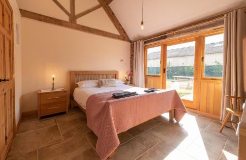 Bourton Bed & Breakfast | Mill Cottage - Ash Farm Cotswolds