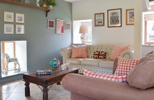 Llanybri House | Mill Cottage