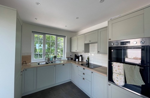 Hambledon House | Mill Down Cottage -Hambledon Vineyard