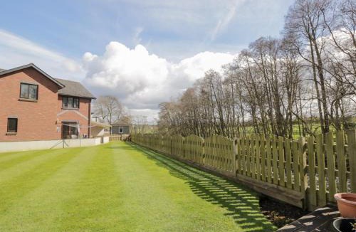 Eamont Bridge House | Mill End