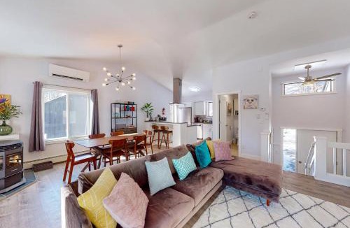 Quechee House | Mill Run 2A - The Birdhouse