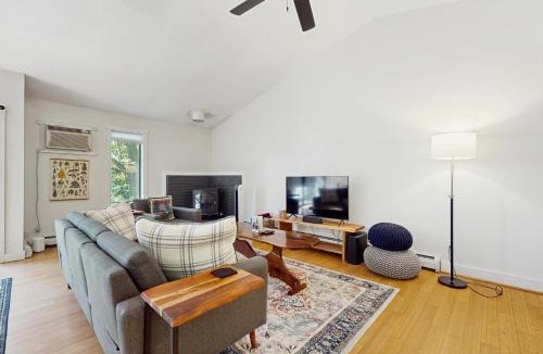 Quechee Apartment | Mill Run 3C