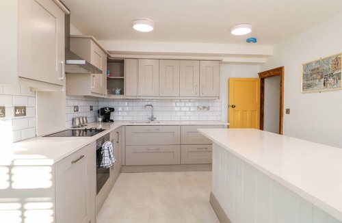 Mansfield Cottage | Mill View Duplex