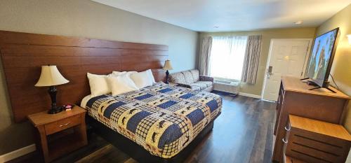Eatonville Hotel | Mill Village Motel