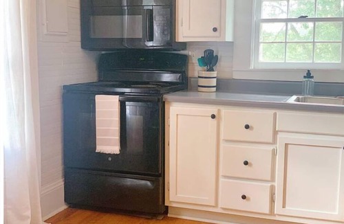 Pine Mountain Valley House | Millarden Farms Bunk House