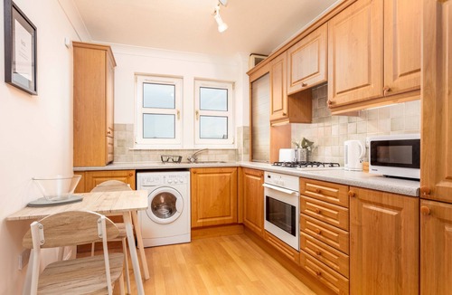 Ayr Apartment | Millbrae Residence - Donnini Apartments