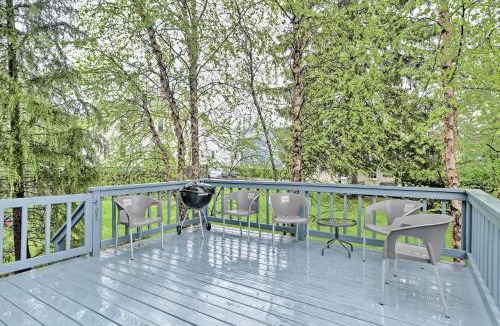 Millburn House | Millburn House with Deck - Walk to NYC Transit!