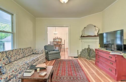 Millburn House | Millburn House with Deck - Walk to NYC Transit!