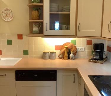 Castres House | Mille Fleurs