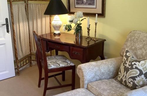 Castres House | Mille Fleurs